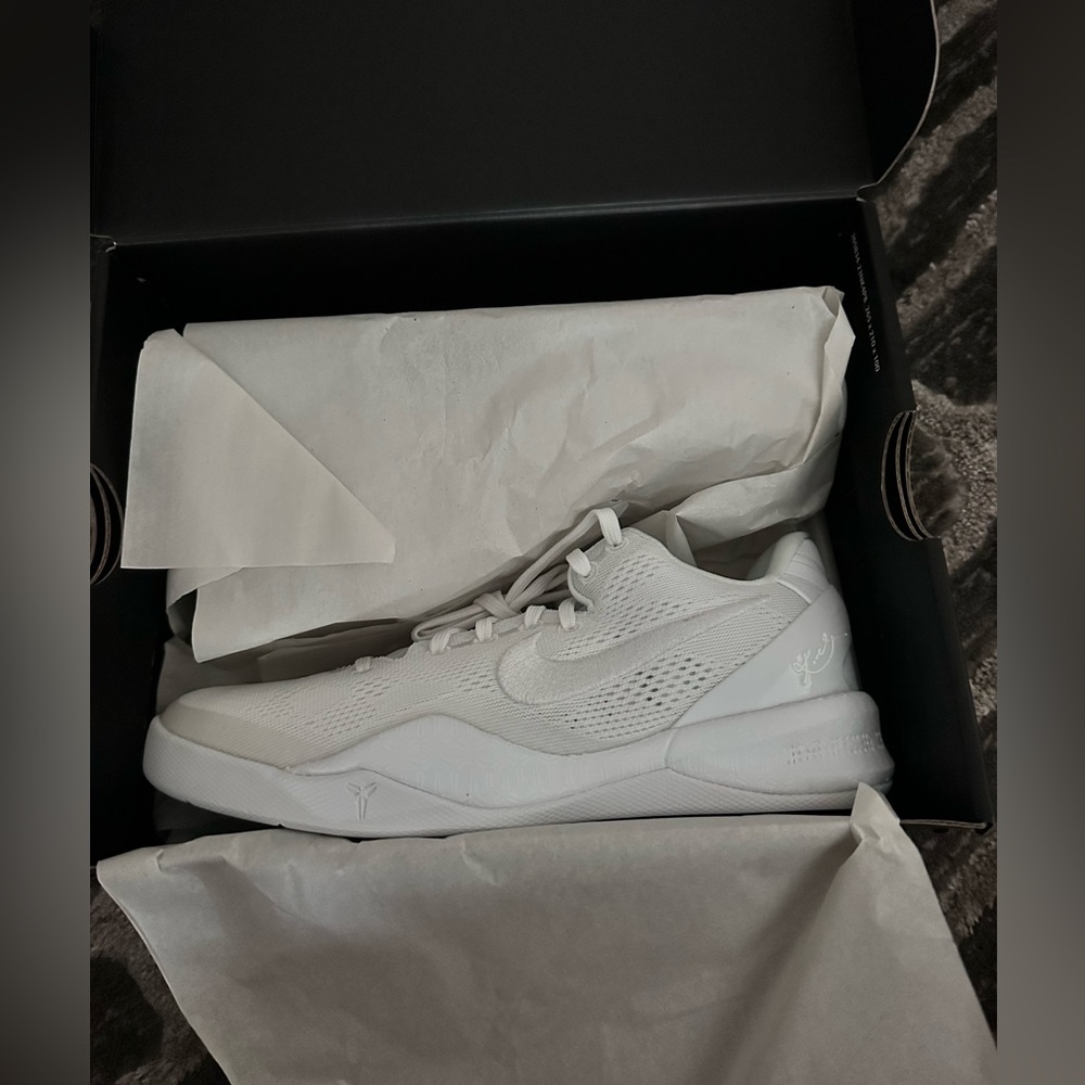 Kobe 8 GS Sneakers